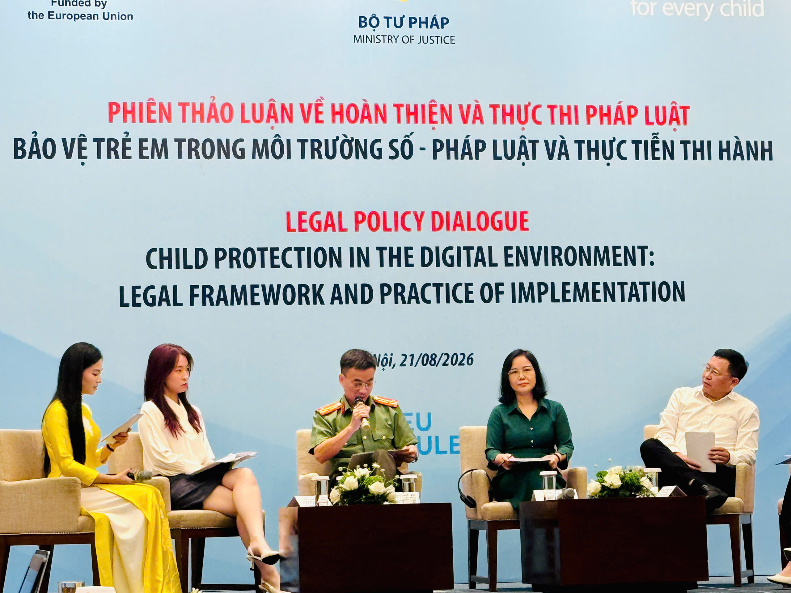 Tăng cường trợ giúp pháp lý cho trẻ em trước nguy cơ xâm hại trên không gian mạng
