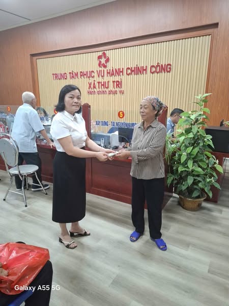 Nhặt được của rơi, trả lại người mất